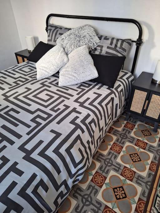 Self Contained City Apartment Perpignan Luaran gambar